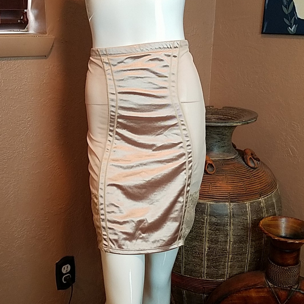 NWT powerknit slip